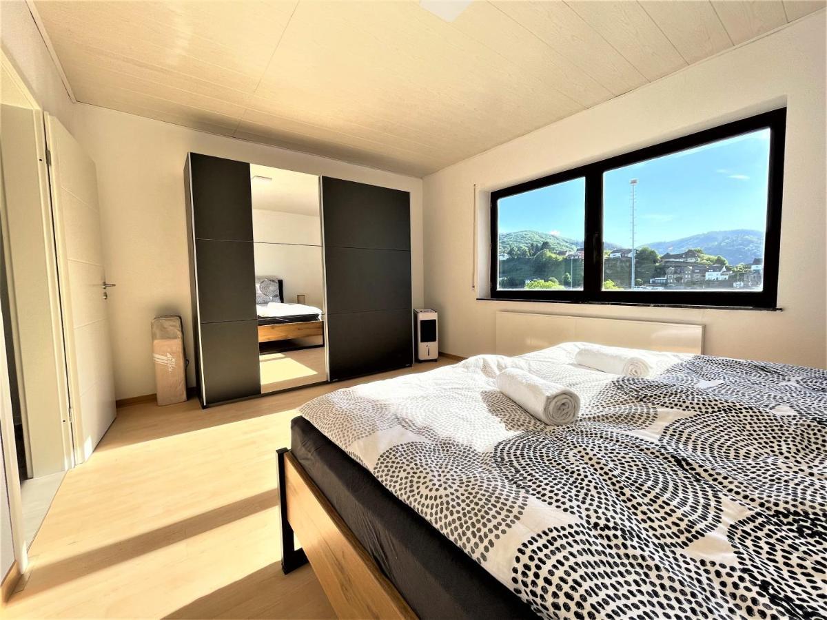 Apartamento Traumaussicht Kamin Balkon Burgblick 65 Zoll Tv Netflix Sky Joyn Lindenplatz Bullay Exterior foto
