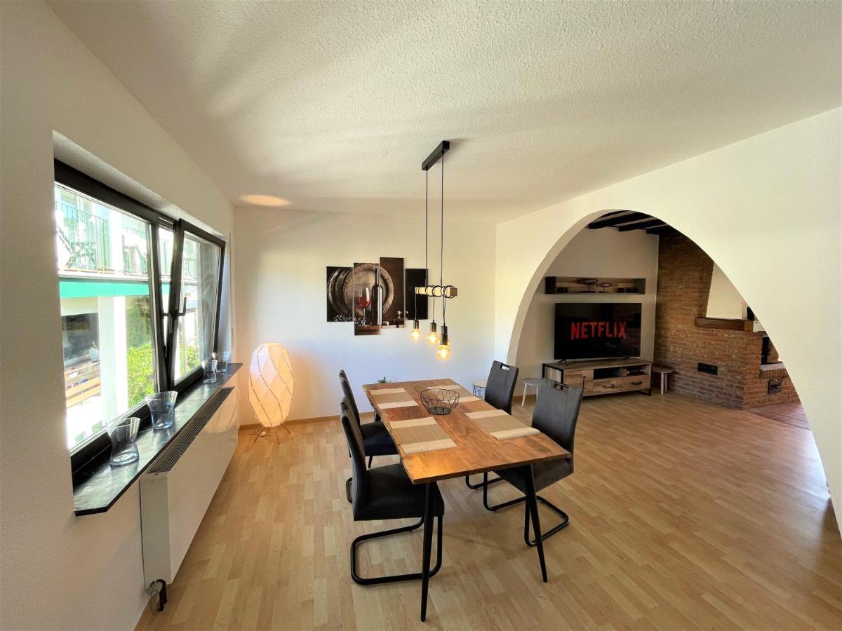 Apartamento Traumaussicht Kamin Balkon Burgblick 65 Zoll Tv Netflix Sky Joyn Lindenplatz Bullay Exterior foto