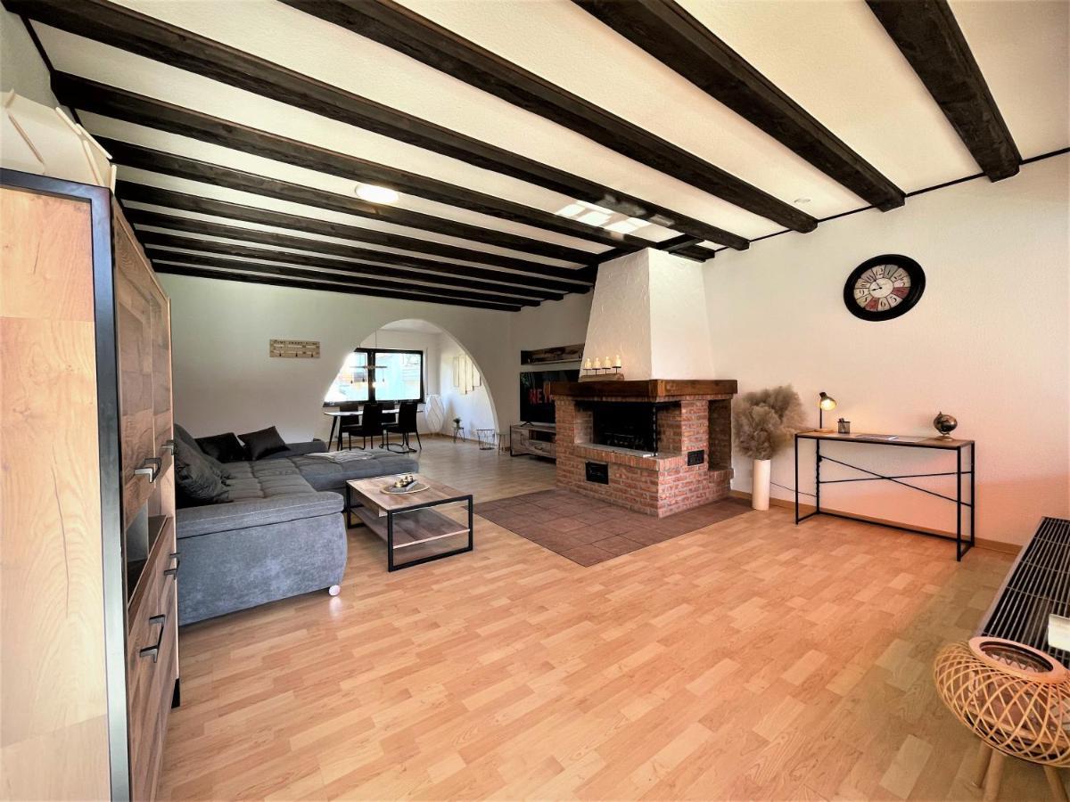 Apartamento Traumaussicht Kamin Balkon Burgblick 65 Zoll Tv Netflix Sky Joyn Lindenplatz Bullay Exterior foto